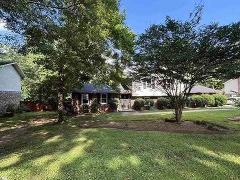 112 Meadowbrook Dr, Mauldin, SC 29662