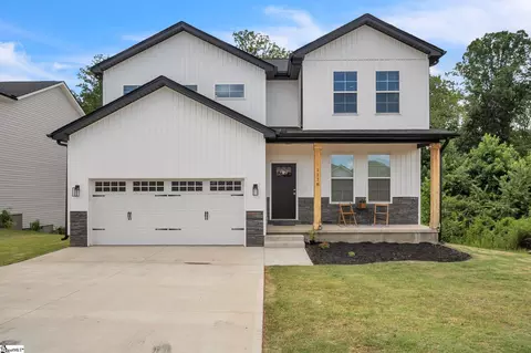 1178 Midway Hill Ln, Duncan, SC 29334