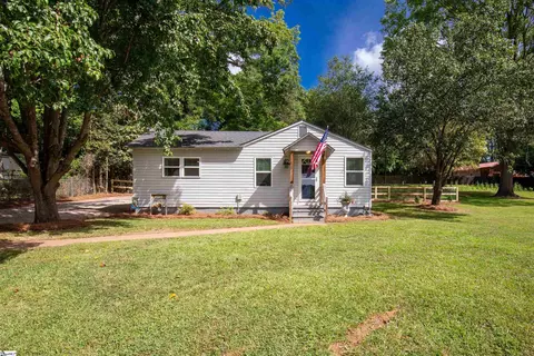 125 Mcclain St, York, SC 29745