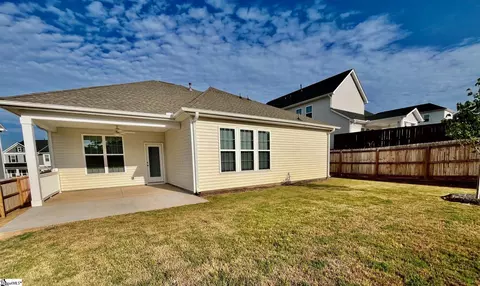Exterior - 403 Plumblee Ln, Easley, SC 29642 photo 3 of 5