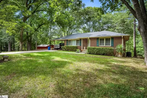 1024 Trump Pointe Rd, Anderson, SC 29626