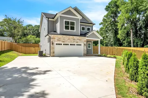 Exterior - 111 Clayton St, Greer, SC 29650 photo 2 of 2