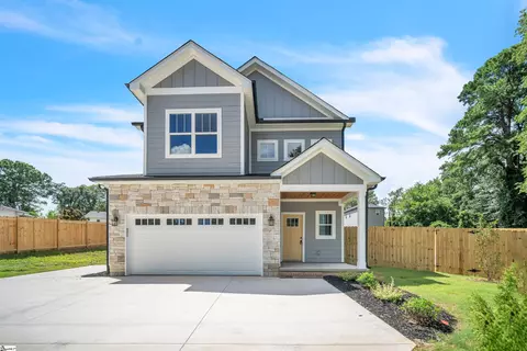 111 Clayton St, Greer, SC 29650