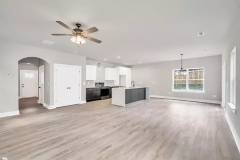 Living - 111 Clayton St, Greer, SC 29650 photo 4 of 5