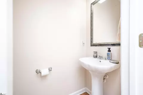 Bath - 30 Killarney Ln, Greer, SC 29650 photo 1 of 4