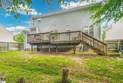 Exterior - 30 Killarney Ln, Greer, SC 29650 photo 6 of 7