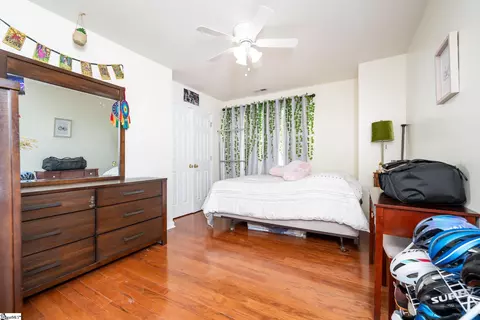 Bedroom - 30 Killarney Ln, Greer, SC 29650 photo 6 of 11