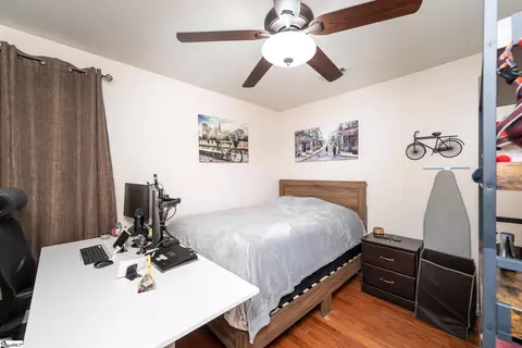 Bedroom - 30 Killarney Ln, Greer, SC 29650 photo 9 of 11