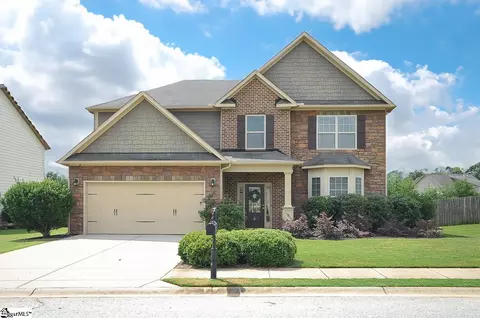 6 Caswell Ln, Simpsonville, SC 29680