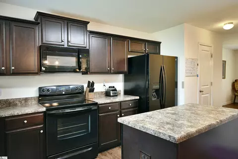 412 Perrysburg Ln, Moore, SC 29369 photo 7