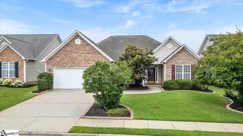 112 Wild Thorn Ln, Greenville, SC 29615