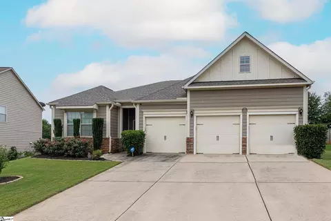 104 Kings Heath Ln, Simpsonville, SC 29680