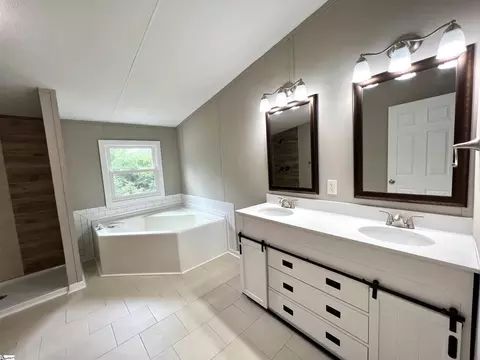 45 Holcombe Rd, Lyman, SC 29365 photo 11