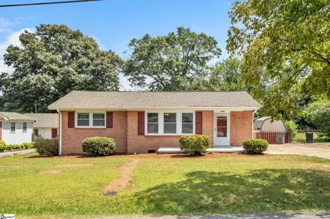 10 Cuttino Cir, Greenville, SC 29609