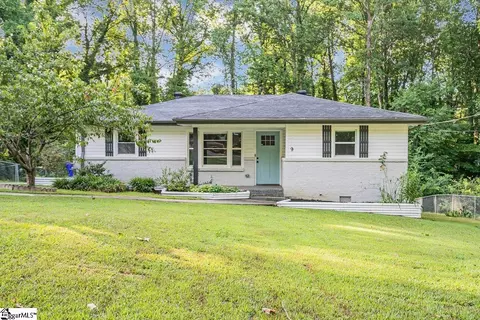 9 Tasha Dr, Greenville, SC 29605