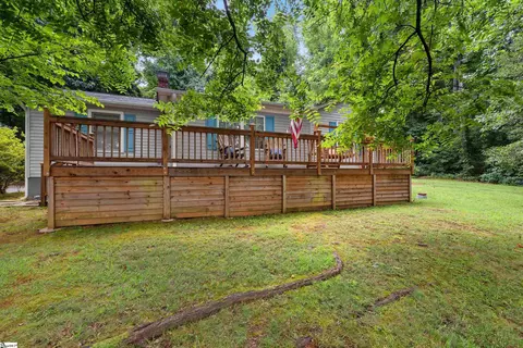 66 Bates Crossing Rd, Travelers Rest, SC 29690