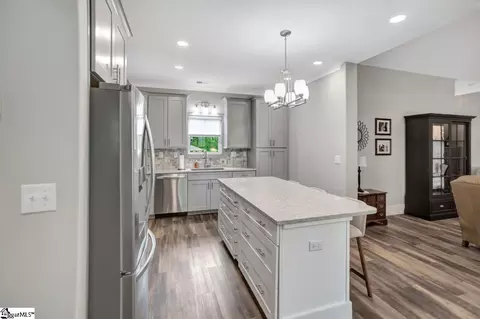 Kitchen - 703 Ploma Dr, Seneca, SC 29678 photo 2 of 3