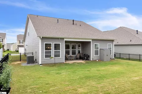 201 Yellow Fox Rd, Greer, SC 29650 photo 4