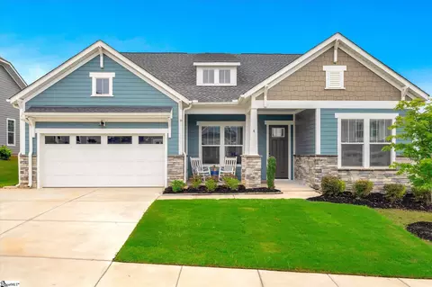 4 Townsend Ave, Greer, SC 29651