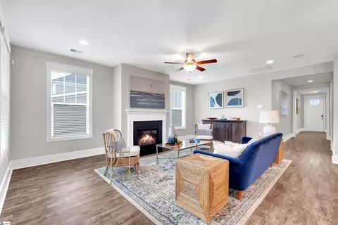 4 Townsend Ave, Greer, SC 29651 photo 10