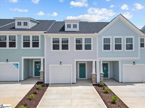 109 Cobden Ct, Simpsonville, SC 29681