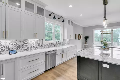 Kitchen - 404 Spearman Rd, Williamston, SC 29697 photo 2 of 3