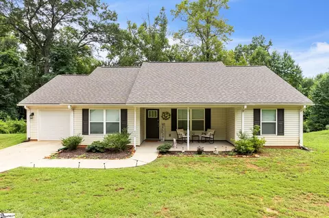 858 Hampton Rd, Lyman, SC 29365