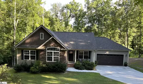 1701 Oak Grove Rd, Landrum, SC 29356