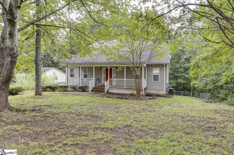 431 Tanner Rd, Taylors, SC 29687