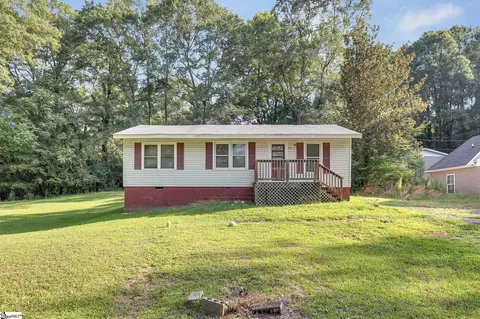 112 Glenrock St, Spartanburg, SC 29302
