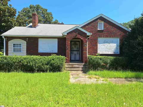 303 Flat Rock Rd, Anderson, SC 29624