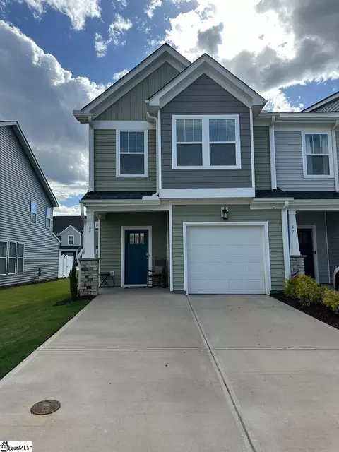 65 Mardale Ln, Greenville, SC 29609