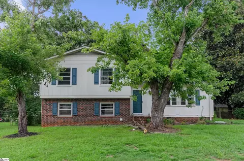 1002 Davenport Rd, Simpsonville, SC 29680