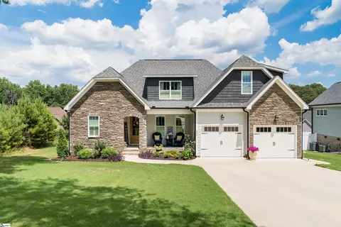 350 Copper Creek Cir, Inman, SC 29349