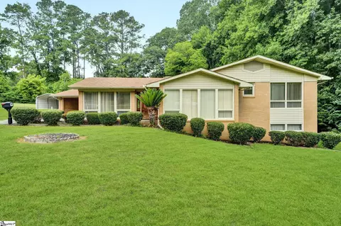117 Arrowood Ln, Laurens, SC 29360