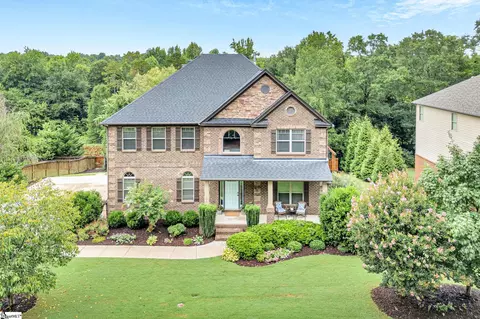 108 Tuscany Falls Dr, Simpsonville, SC 29681