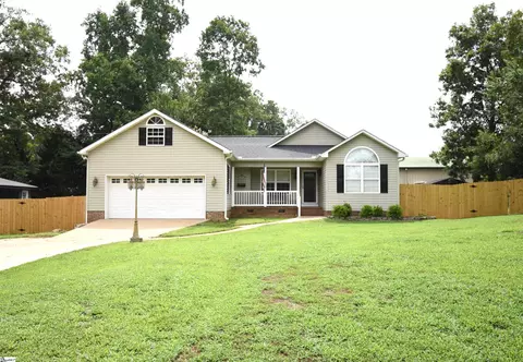 120 Wood Dr, Greer, SC 29651