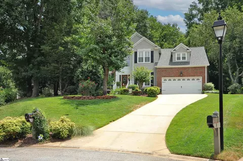 18 Featherwood Ct, Simpsonville, SC 29680