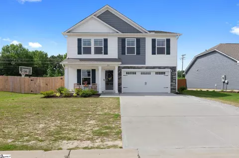 101 Bruinen Dr, Fountain Inn, SC 29644