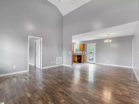 Living - 104 E King Rd, Greer, SC 29651 photo 3 of 4
