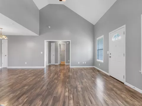 Living - 104 E King Rd, Greer, SC 29651 photo 1 of 4