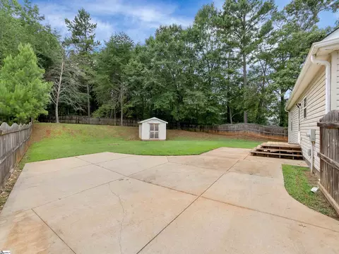 Exterior - 104 E King Rd, Greer, SC 29651 photo 5 of 7