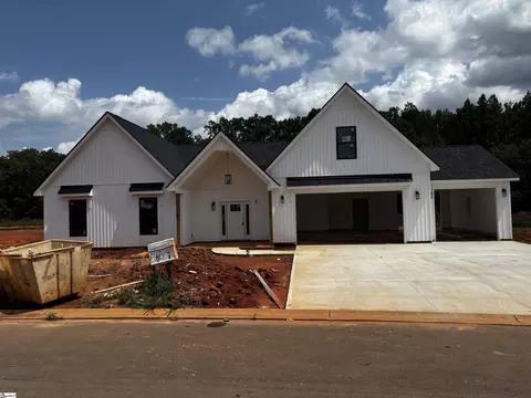 109 Old Glory Ct, Pickens, SC 29671