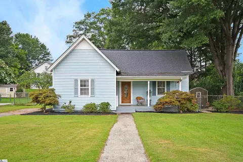 5 Blake St, Greenville, SC 29605