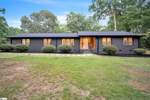 217 Harts Ln, Simpsonville, SC 29681