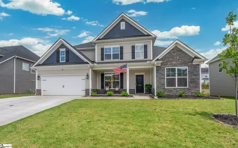 335 Carriage Hill Dr, Easley, SC 29642