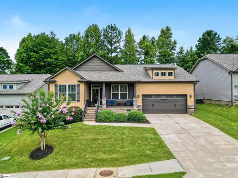 3 Kendals Ln, Fountain Inn, SC 29644