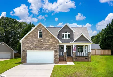 128 Carlissa Ct, Easley, SC 29640