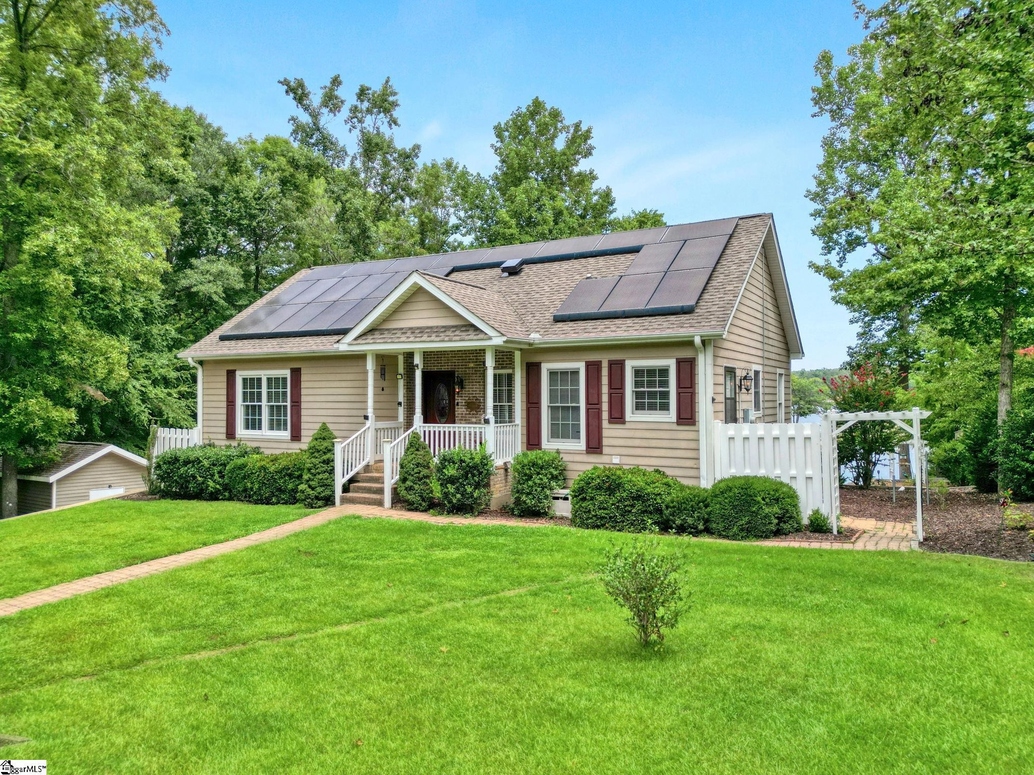 716 Eagles Hbr Dr  