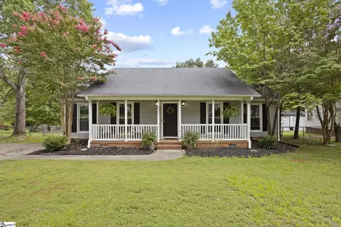 431 Laurel Tree Ln, Simpsonville, SC 29681